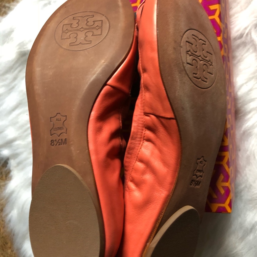 Authentic Tory Burch Shelby Blossom flats - Picture 6 of 8
